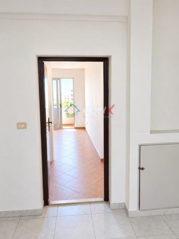 🏡 SHITET APARTAMENT 1+1 – PRANË RROTËS SË KUQE, DURRËS 🌊