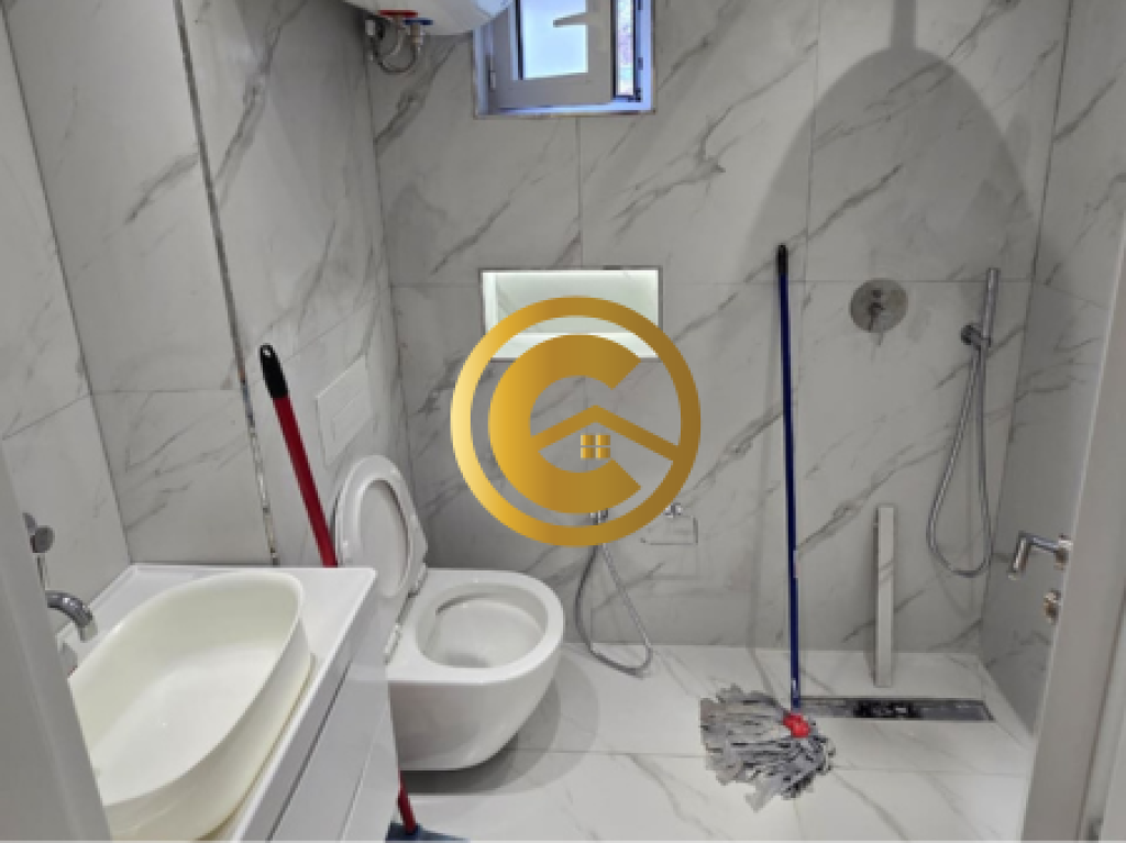 Apartament 1+1 në shitje në qendër të Sarandës – 60 m², kati i dytë