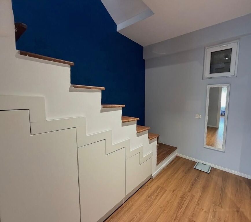 Appartamento duplex in affitto a Kodra Diellit 2