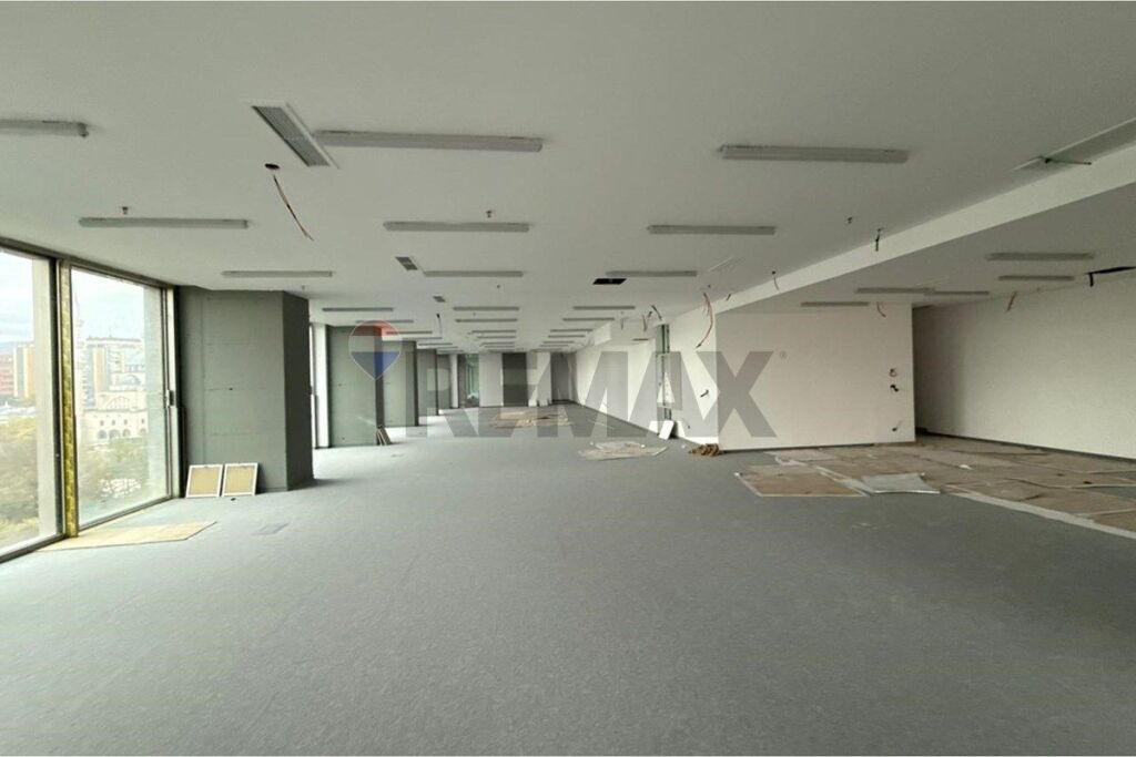 Office - For Rent - Bajram Curri Boulevard, Tirana(ID: 530181095-254)