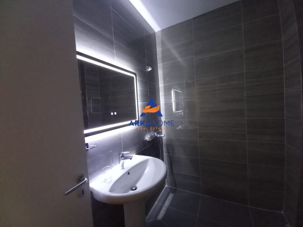JEPET APARTMENT ME QIRA 1+1+ BALLKON "REZIDENCA KURORA E KOPSHTIT BOTANIK" 600 EURO