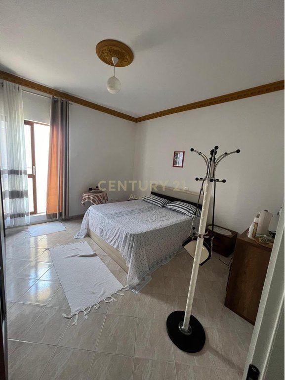 Casa Privata su 2 Piani in Vendita sulla Spiaggia, Durrës