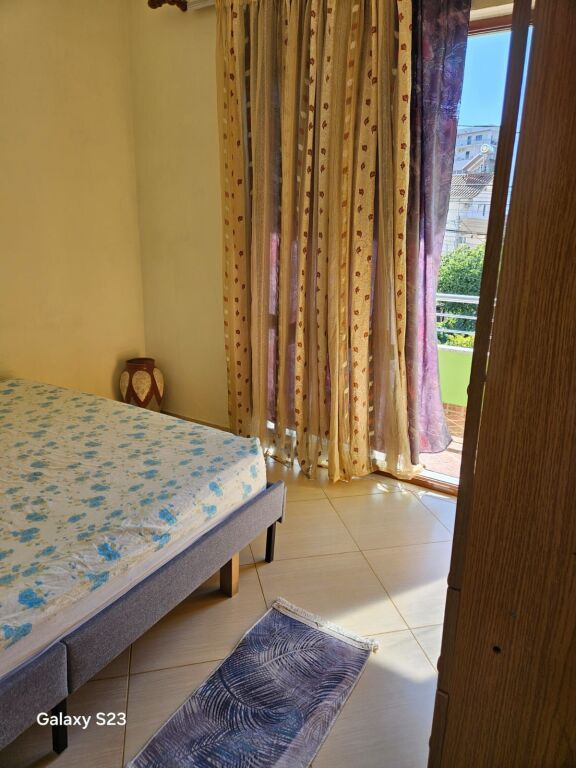 Apartament 2+1 me qera ne Don Bosko prane Xhamise  ID 5673