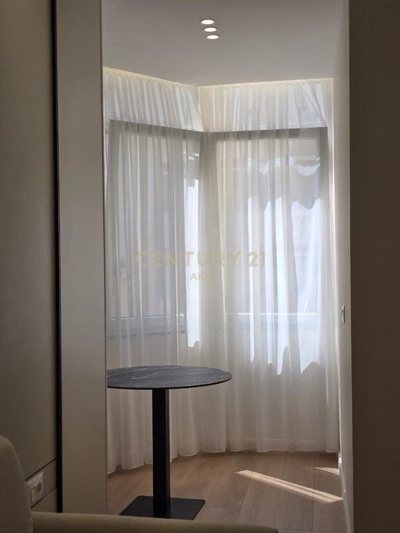 SHITET GARSONJERE – KOMUNA E PARISIT, TIRANË