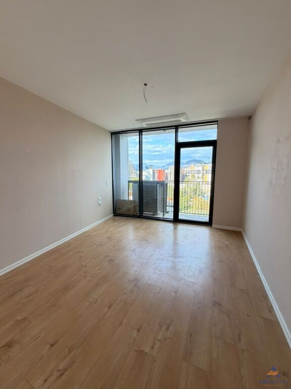 FOR RENT APARTMENT 2+1+2+BALCONY+PARKING SPACE FOR OFFICES/RESIDENCE "TE LAKE VIEW RESIDENCE" 1600 EURO
