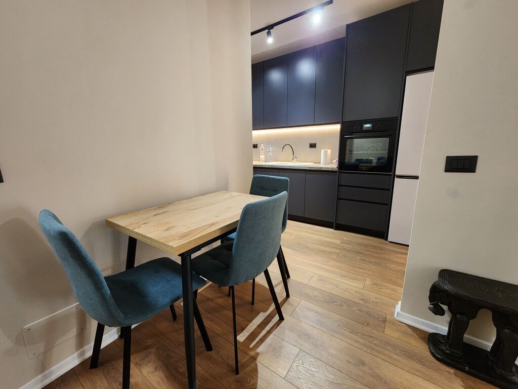 Shitet,Apartament 1+1, Liqeni i Thate