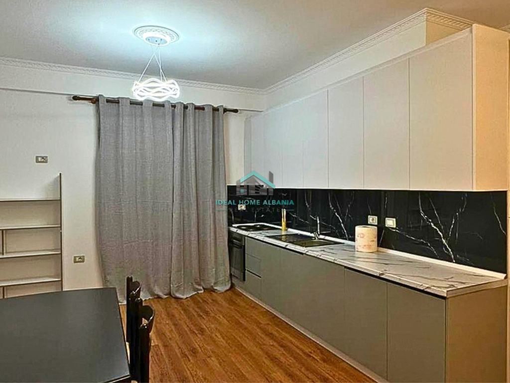 APPARTAMENTO 1+1 IN AFFITTO – LUNGOMARE, VLORË