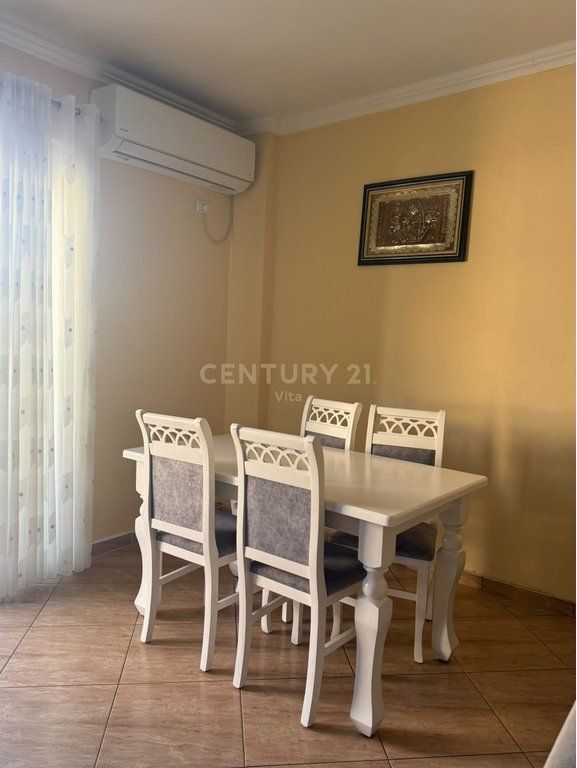 Apartament me Qira 2+1 pranë Detit në Plazh !!