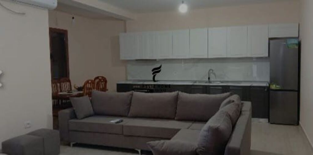 APARTAMENT ME QERA 2+1 LAPRAKE 55.000 LEKE FH-94816