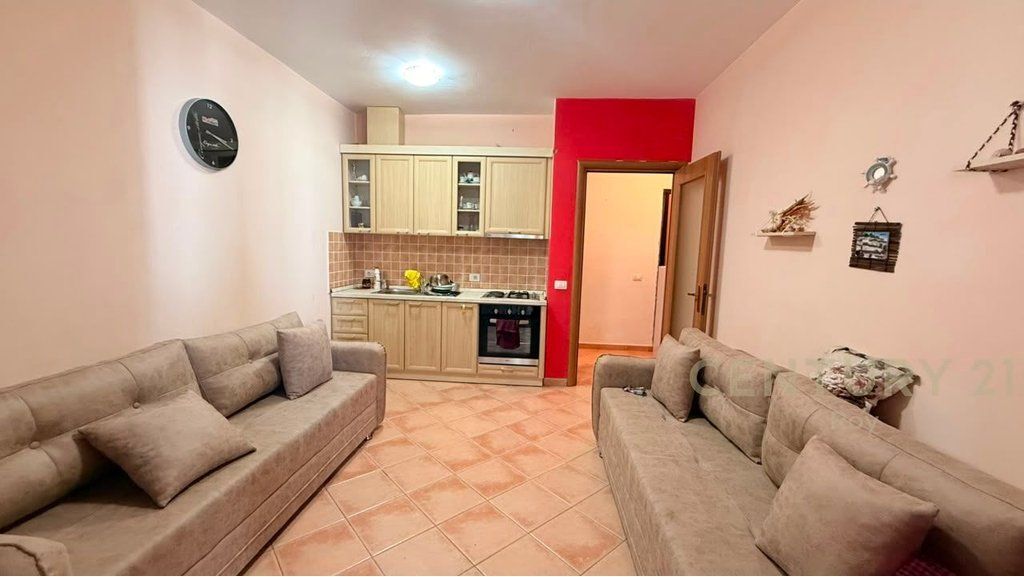 STUDIO APARTMENT FOR SALE NEAR MIAMI BEACH IN GOLEM!