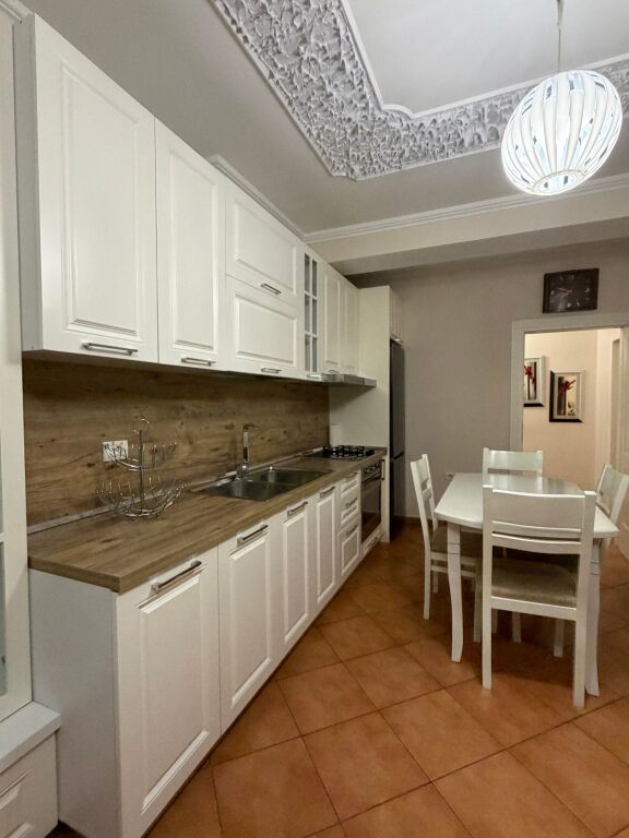 APARTAMENT 2+1 ME QIRA TE JORDAN MISJA