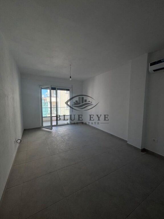Apartament 1+1 Për Shitje në Mali i Robit, Durrës