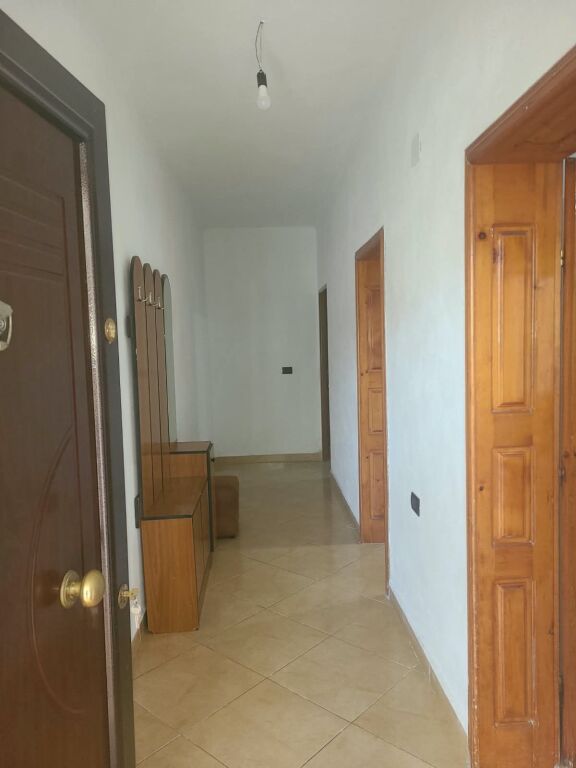 Rent | Shtëpi private 1 + 1 | Rruga Ramë Sadria | 400 €/month