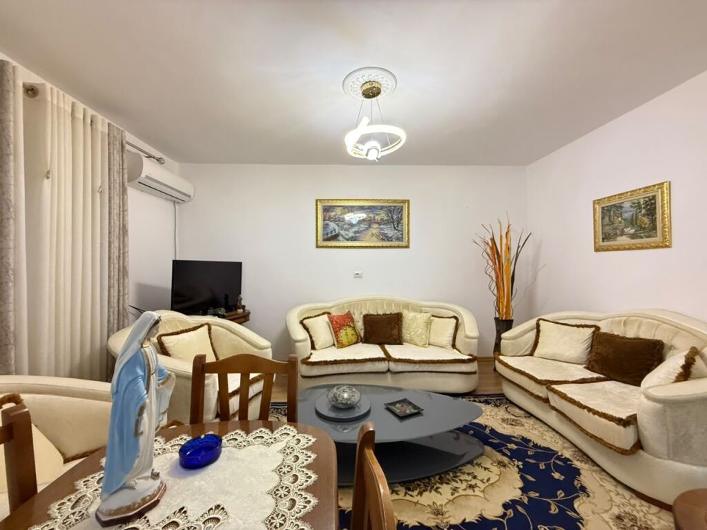 1+1 Apartment for Long-Term Rent – ​​"Jani Minga" School, Vlorë