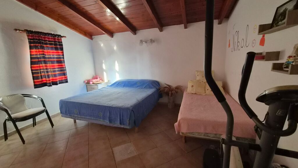 VILLA SU 3 PIANI IN VENDITA – VIA SIRI KODRA