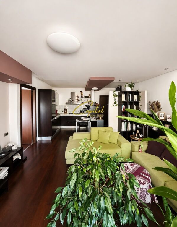 APARTAMENT ME QIRA 1+1 RRUGA E ELBASANIT 900 EURO