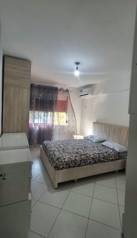 JEPET ME QIRA APARTAMENT 1+1 – PRANË SPITALIT, DURRËS!