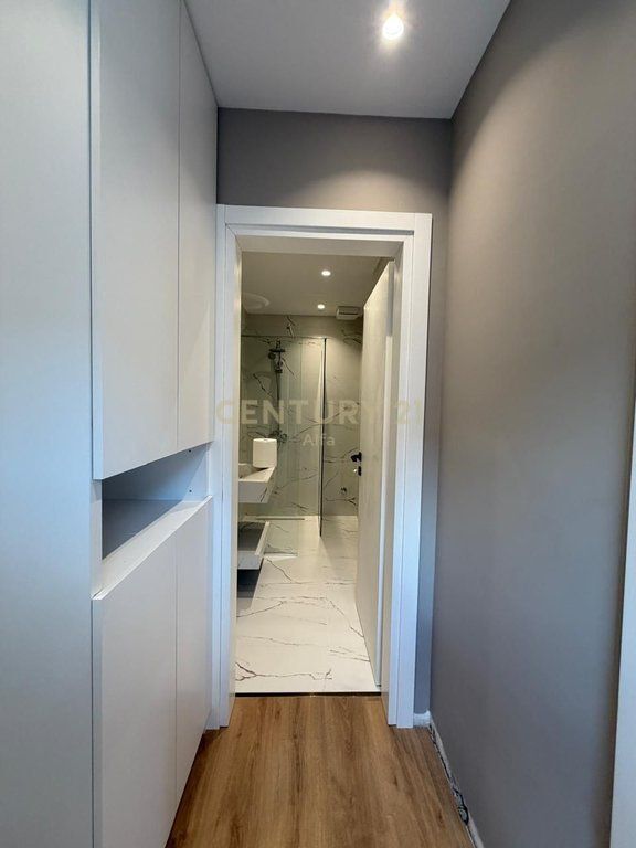 Appartamento arredato 1+1 in vendita nel Complesso Xheluks, Via Elbasan! 130.000 €