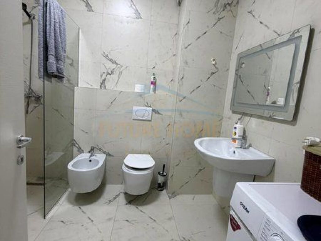 Shitet, Apartament 2+1+2, Oasis Residence, Unaza e Re
