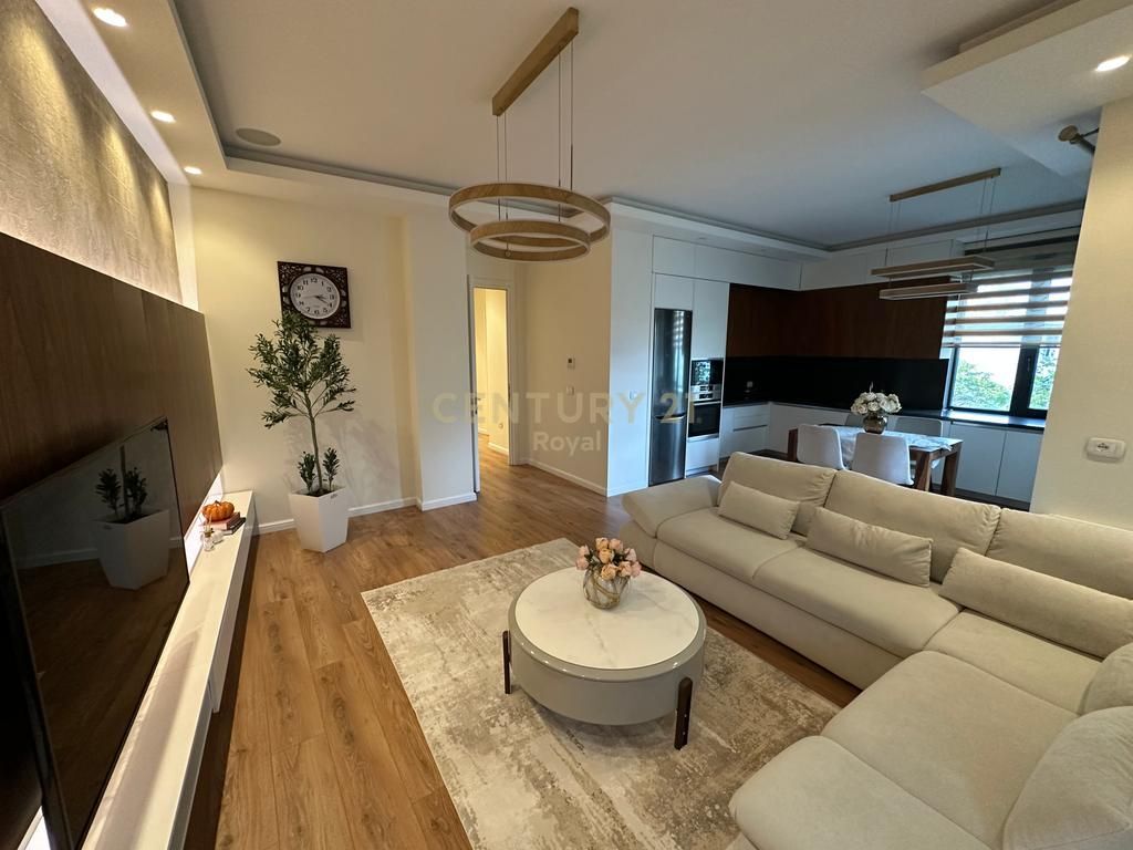 Apartment 2+1+2+ laundry + Parking space for rent at Park Gate
