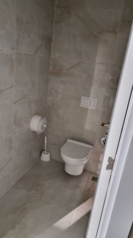 Affitto | Ambjent Biznesi | Farmacia 10 | 2550 €/mese