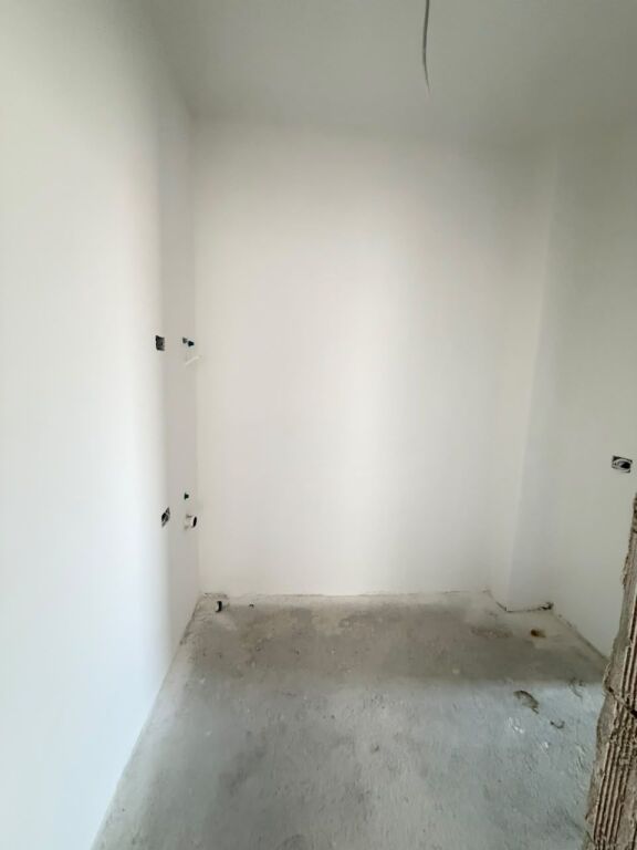 Apartament 2+1+Ballkon  Ne Shitje  prane rrethrrotullimit Ne Paskuqan
