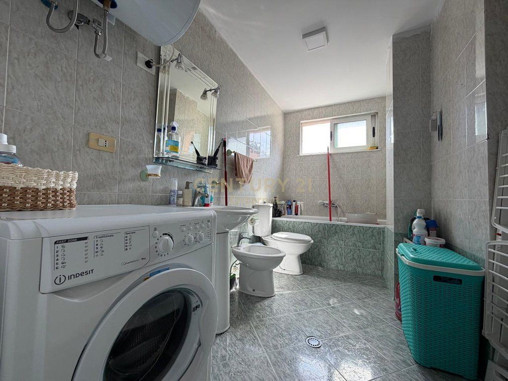 APARTAMENT 1+1 NË SHITJE – KOMUNA E PARISIT