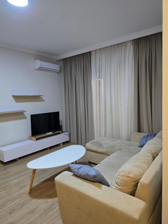 For rent 1+1 DRY LAKE 50,000 lek