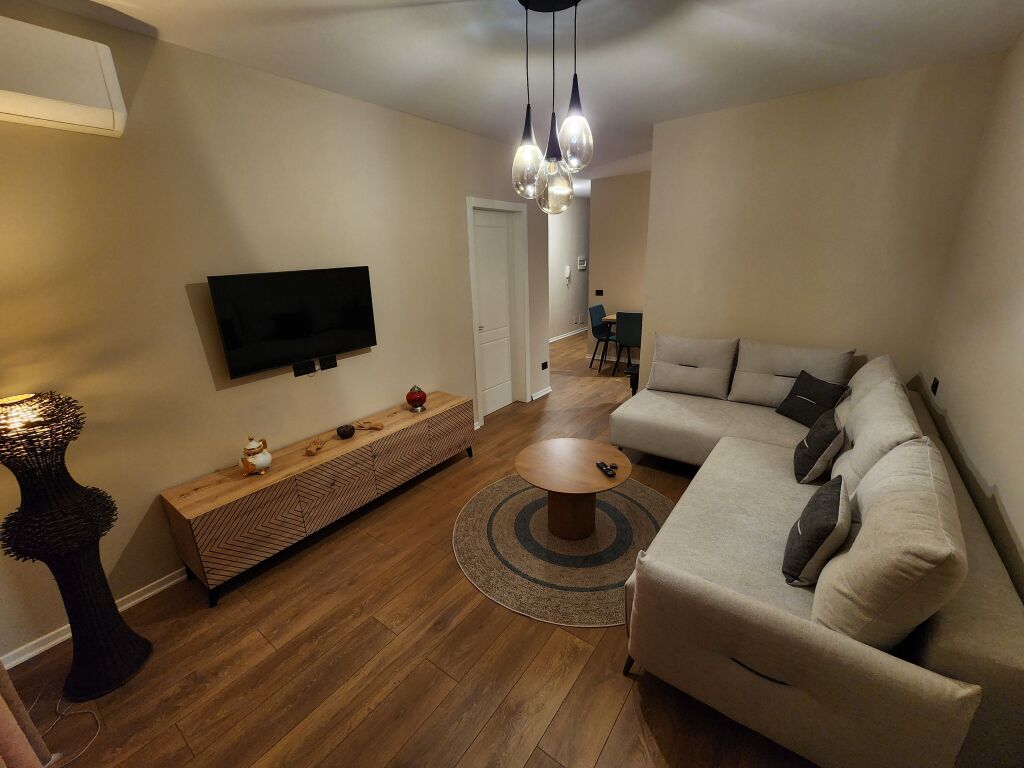 Shitet,Apartament 1+1, Liqeni i Thate