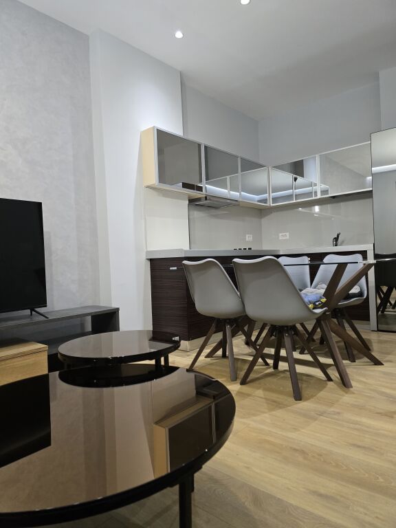 Apartament 1+2 me qira Tek Delijorgji 850leke