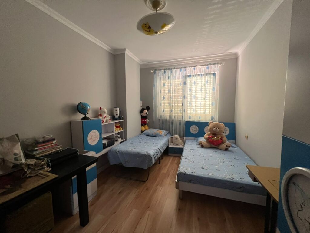 Apartment 2+1 for rent Yzberisht !