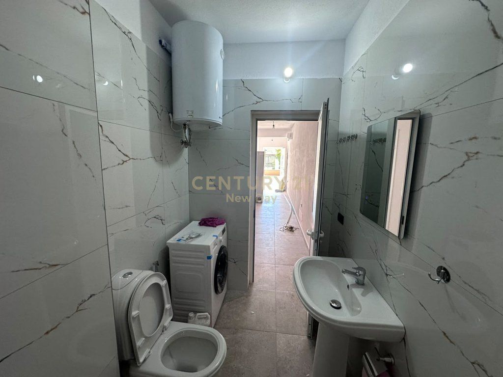 For rent ground floor of a villa in the Ish Keneta area.
