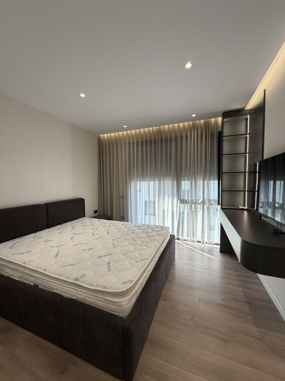 Jepet me qira apartament 2+1+2 – Liqeni i Thatë