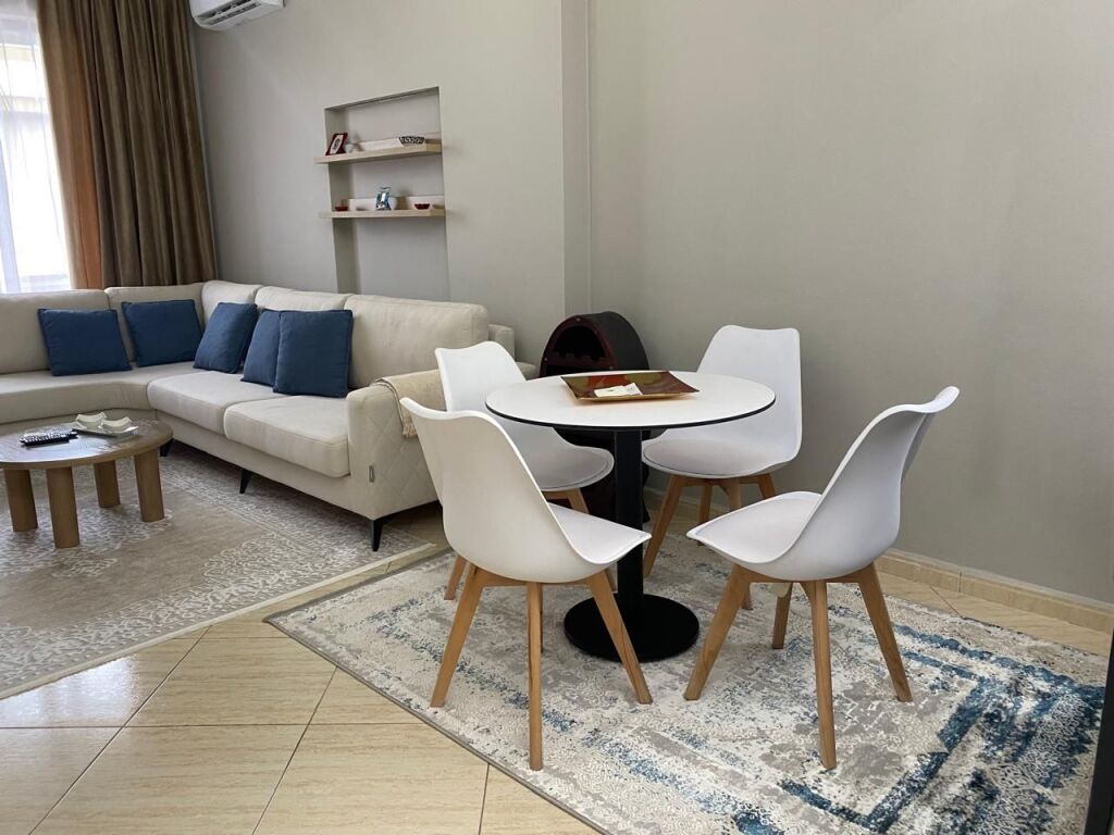 Affitto | Apartament 1 + 1 | Rruga e Elbasanit | 650 €/mese