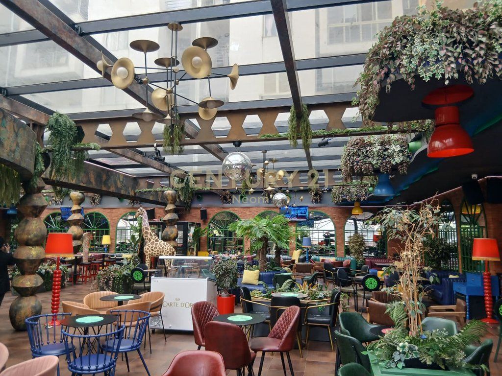 VENDITA AMBIENTE CON ARREDAMENTO MODERNO + ATTIVITÀ A UN PREZZO UNICO, ASTIR