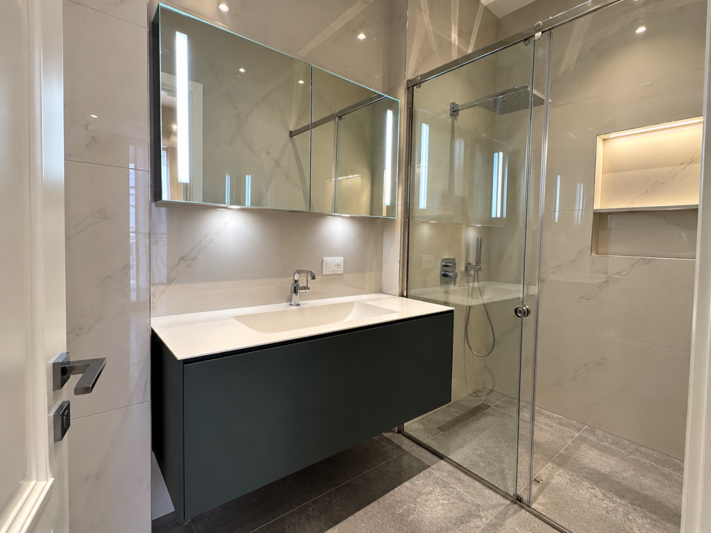 Rent, Apartment 2+1 + Veranda + Parking !!