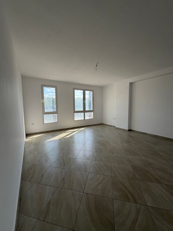 Shitet apartament 1+1, UNIVERSITETI MESDHETAR I SHQIPËRISË, TIRANË