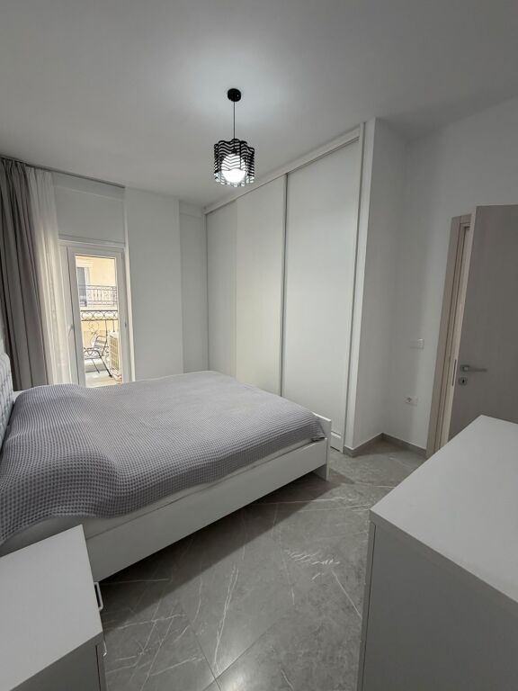 Porta e Re Sauk,Apartament 1+1 me qira + Post Parkimi