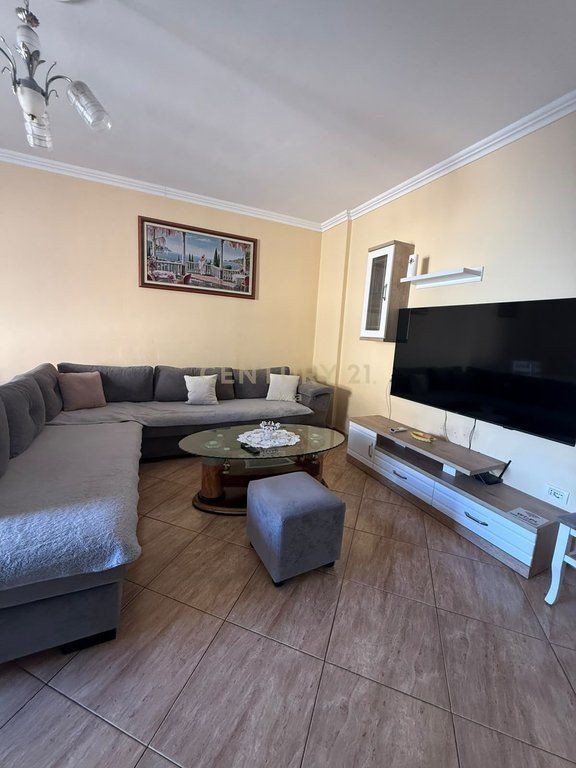 Apartament me Qira 2+1 pranë Detit në Plazh !!