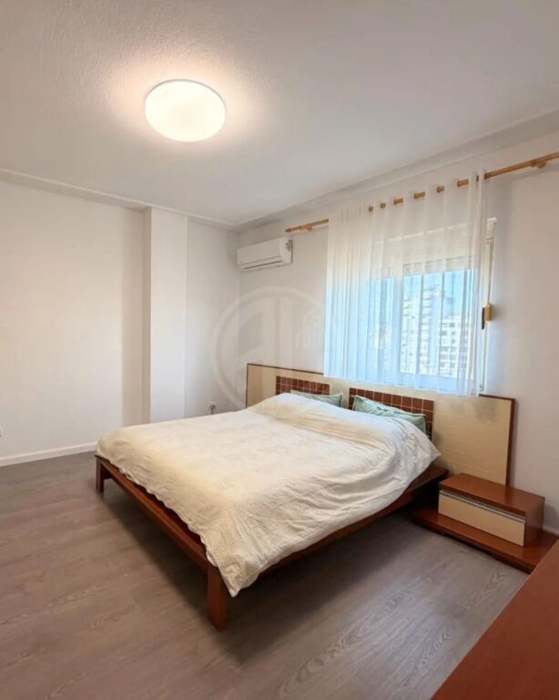 For Rent: Apartment 3+1+2 with storage and 2 balconies – Center, Municipality, Durrës 🏢