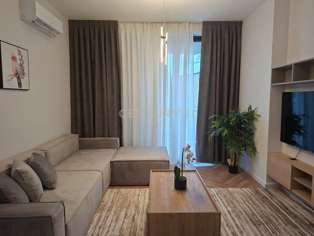 Appartamento 1+1 in Vendita in Via Mine Peza, Tirana