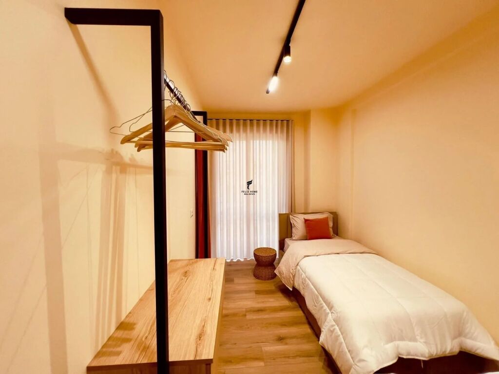 SHITET APARTAMENT 2+1 PAZARI I RI 28.000.000 LEKE FH-94871