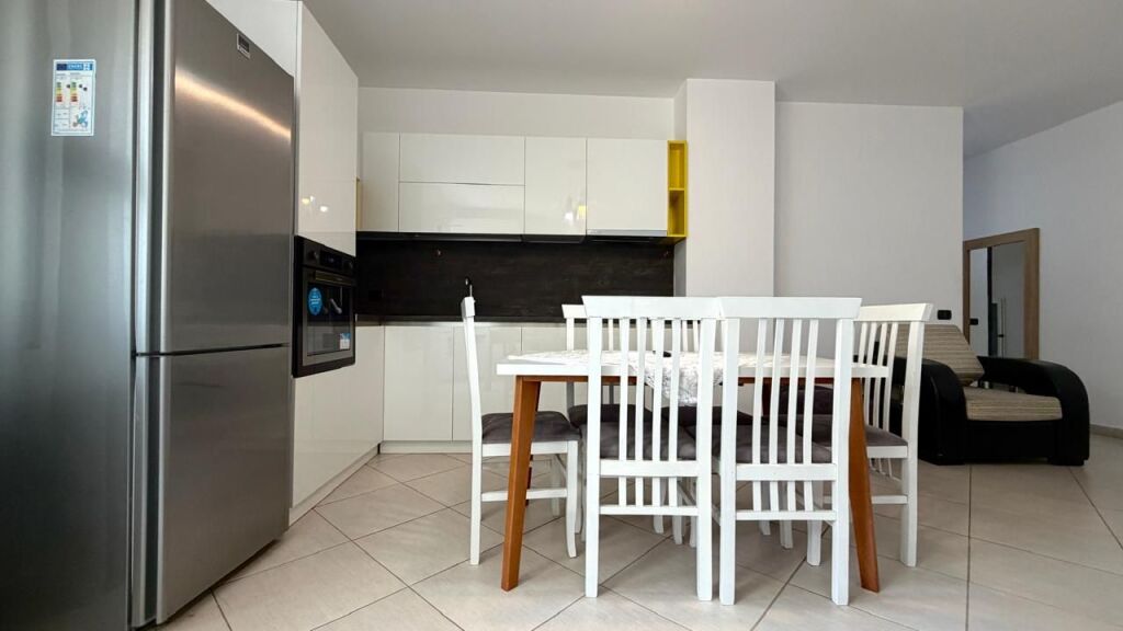 Vendesi appartamento vicino al Ristorante Freskut!
