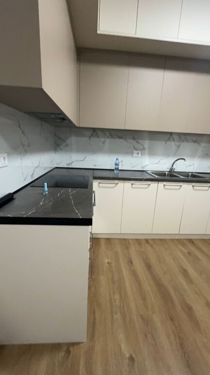 🔑 JEPET ME QIRA APARTAMENT 1+1 + BALLKON | 40.000 LEK / MUAJ | FRESK