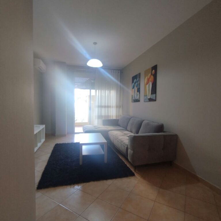 2+1, John Kennedy street, Kodra e Diellit, 650 thousand lek