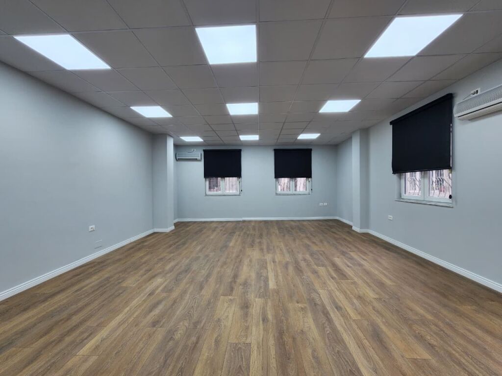 # IN AFFITTO: Ufficio 110 m² (2° Piano) 📍 Centro / Di fronte a Toptani | Open Space 🔥 75.000 ALL/Mese