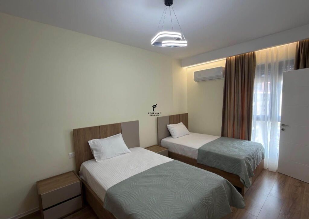 APARTAMENT ME QERA 2+1 BULEVARDI I RI 80.000 LEKE FH-95122