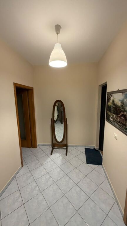 JEPET ME QERA APARTAMENT 1+1 STACIONI I PARE PLAZH, DURRES