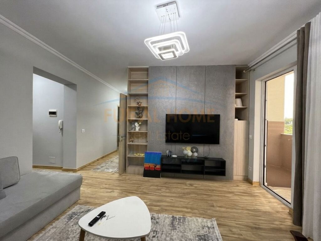 Rent, Apartment 2+1, Qemal Stafa Street, Tirana.