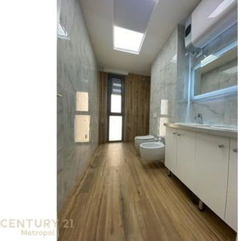 Japim me qira apartament 2+1+2 te Fiori Di Bosco!